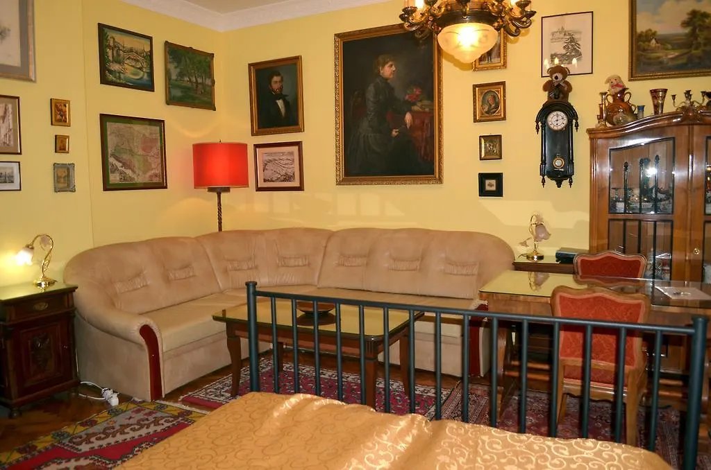 Central Market Apt Vamhaz Koerut Budapest Apartment